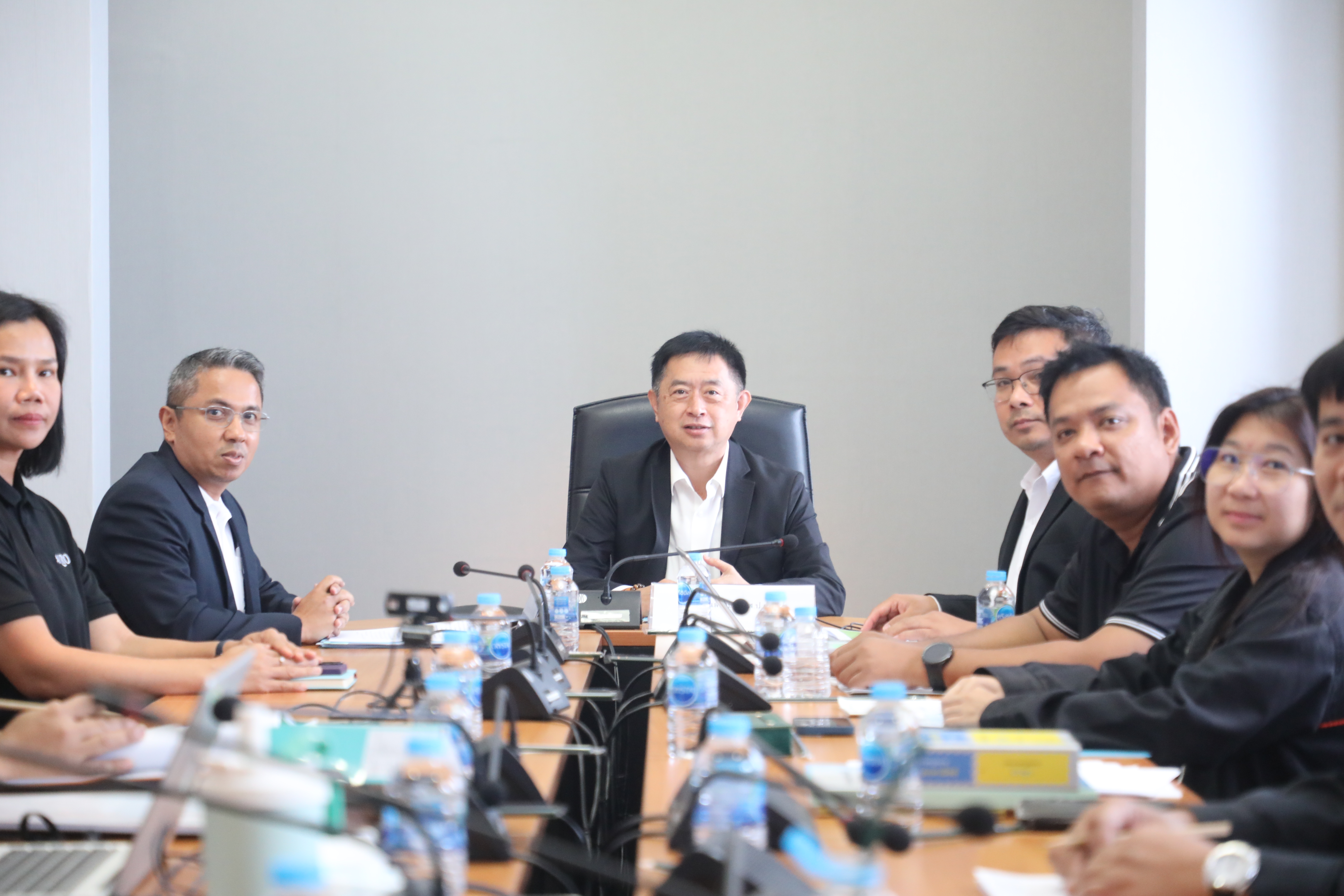 title - ส.ป.ก. ประชุมแนวทางปฏิบัติตามกฎกระทรวงการแบ่งแยกหรือโอนสิทธิในที่ดินของผู้ได้รับสิทธิโดยการปฏิรูปที่ดินเพื่อเกษตรกรรม พ.ศ. 2567 กรณีการแบ่งแยกหรือโอนสิทธิในที่ดินไปยัง ส.ป.ก.